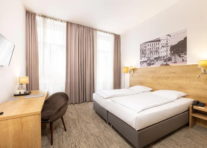 City Hotel Ring